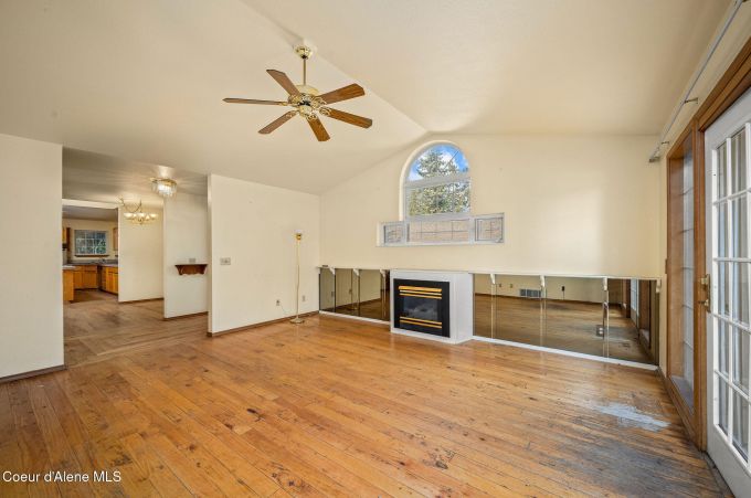 Property thumbnail 9