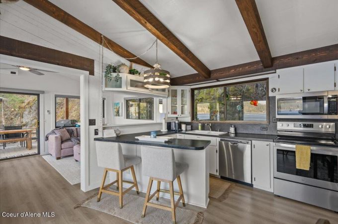 Property thumbnail 6