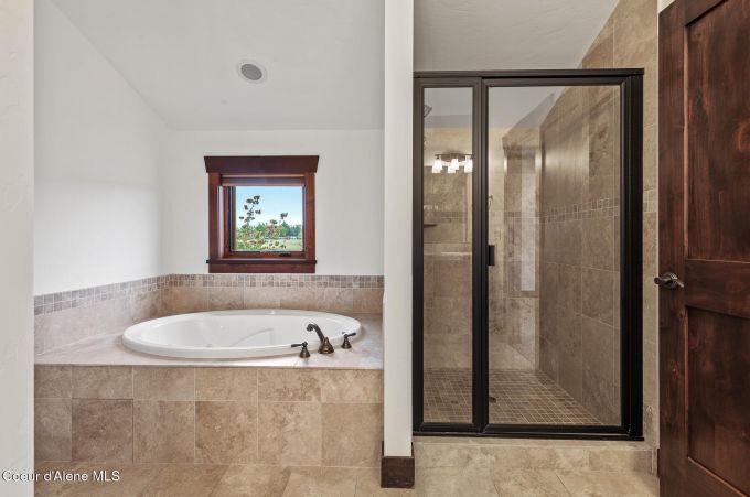 Property thumbnail 35