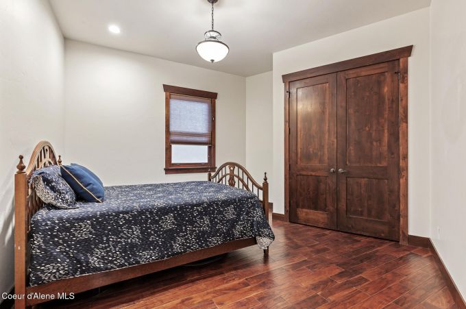 Property thumbnail 36