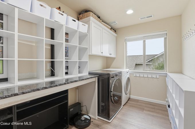 Property thumbnail 35