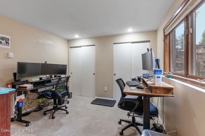 Property thumbnail 11