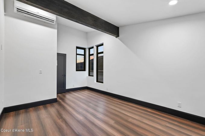 Property thumbnail 48