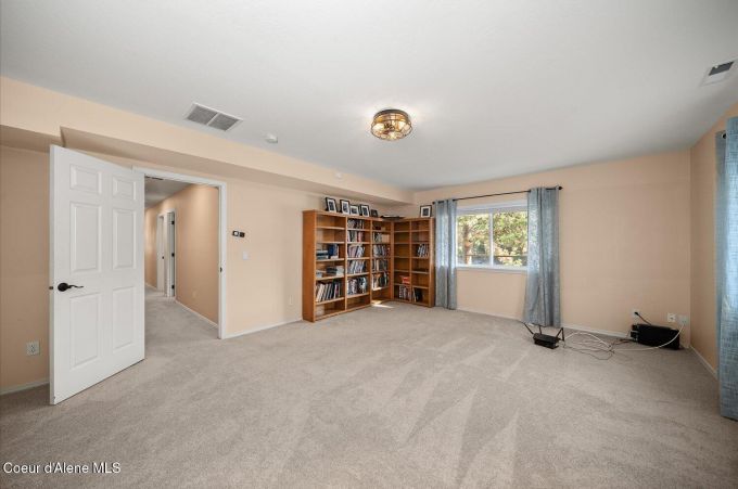 Property thumbnail 25