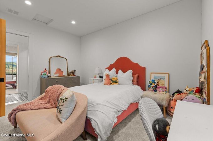 Property thumbnail 30