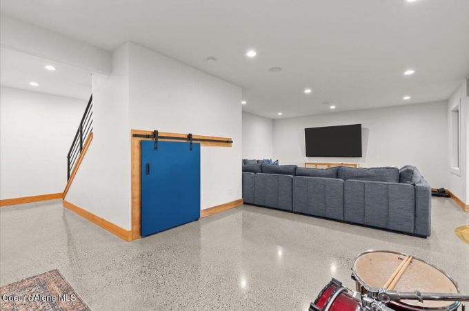 Property thumbnail 38