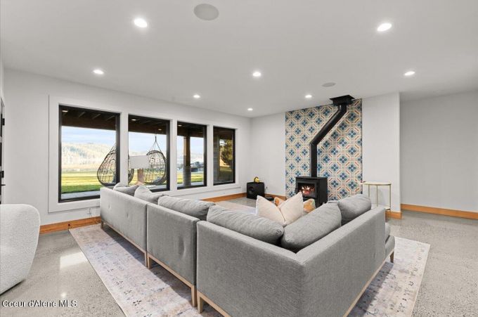 Property thumbnail 42