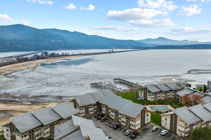 Property thumbnail 11