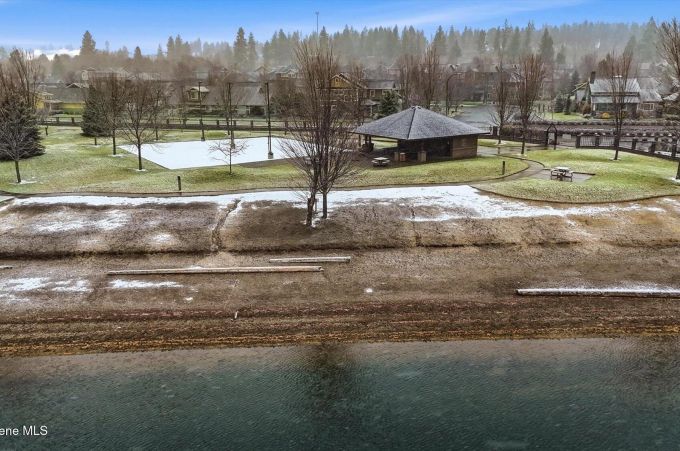 Property thumbnail 44